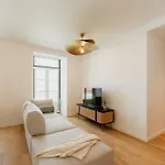 Mary Pink - No 1C - Stunning Two-Bedroom Apartment