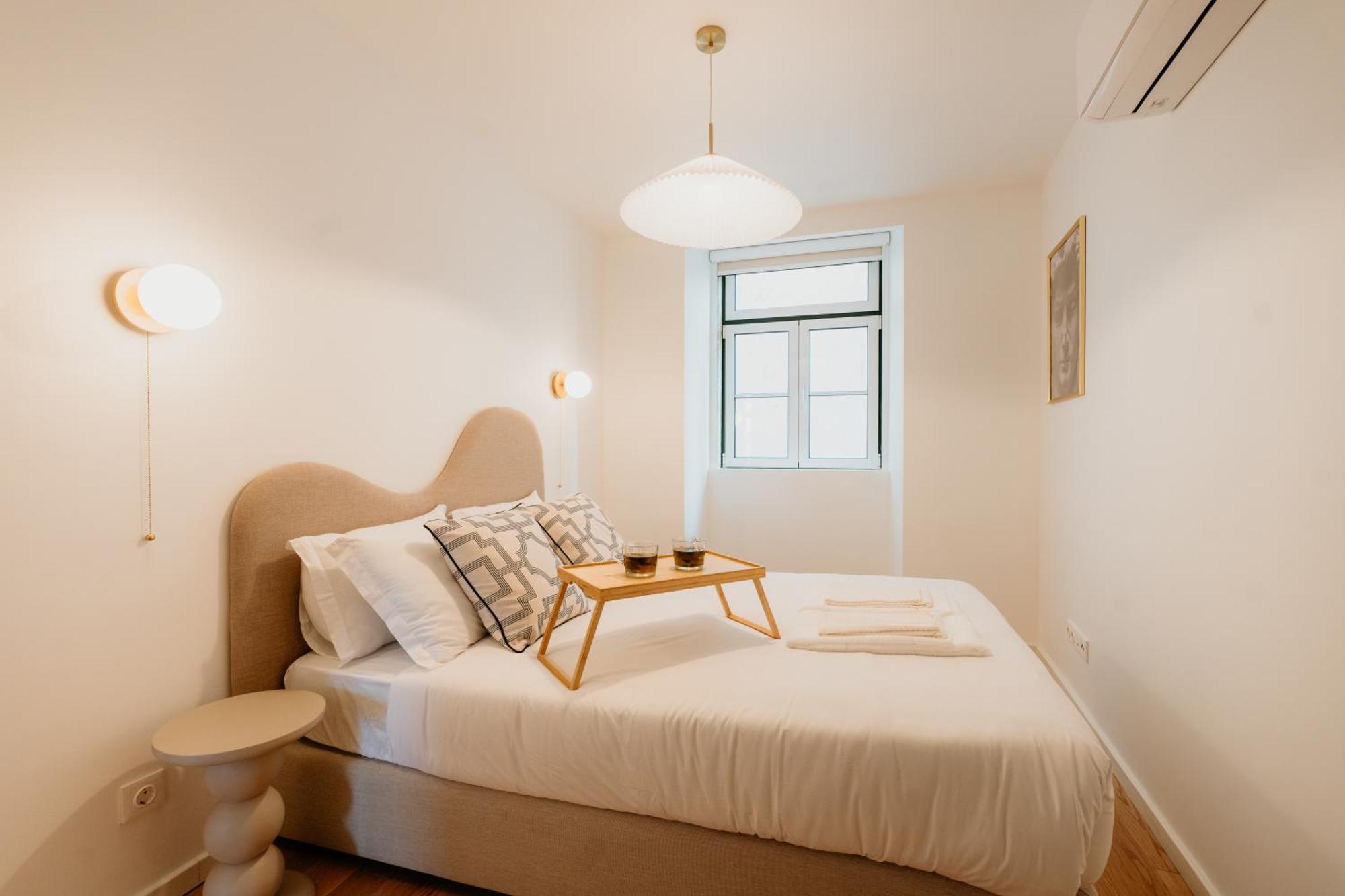 Mary Pink - No 1c - Stunning Two-bedroom Apartment