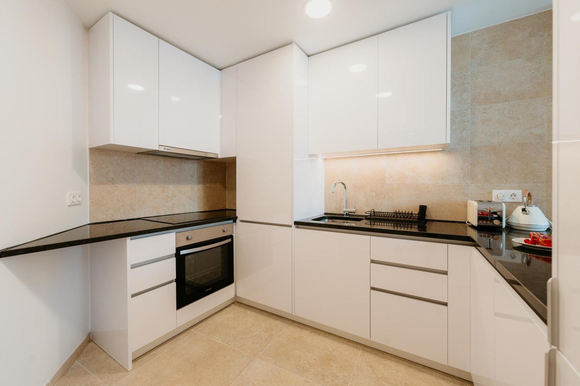 Mary Pink - No 1c - Stunning Two-bedroom